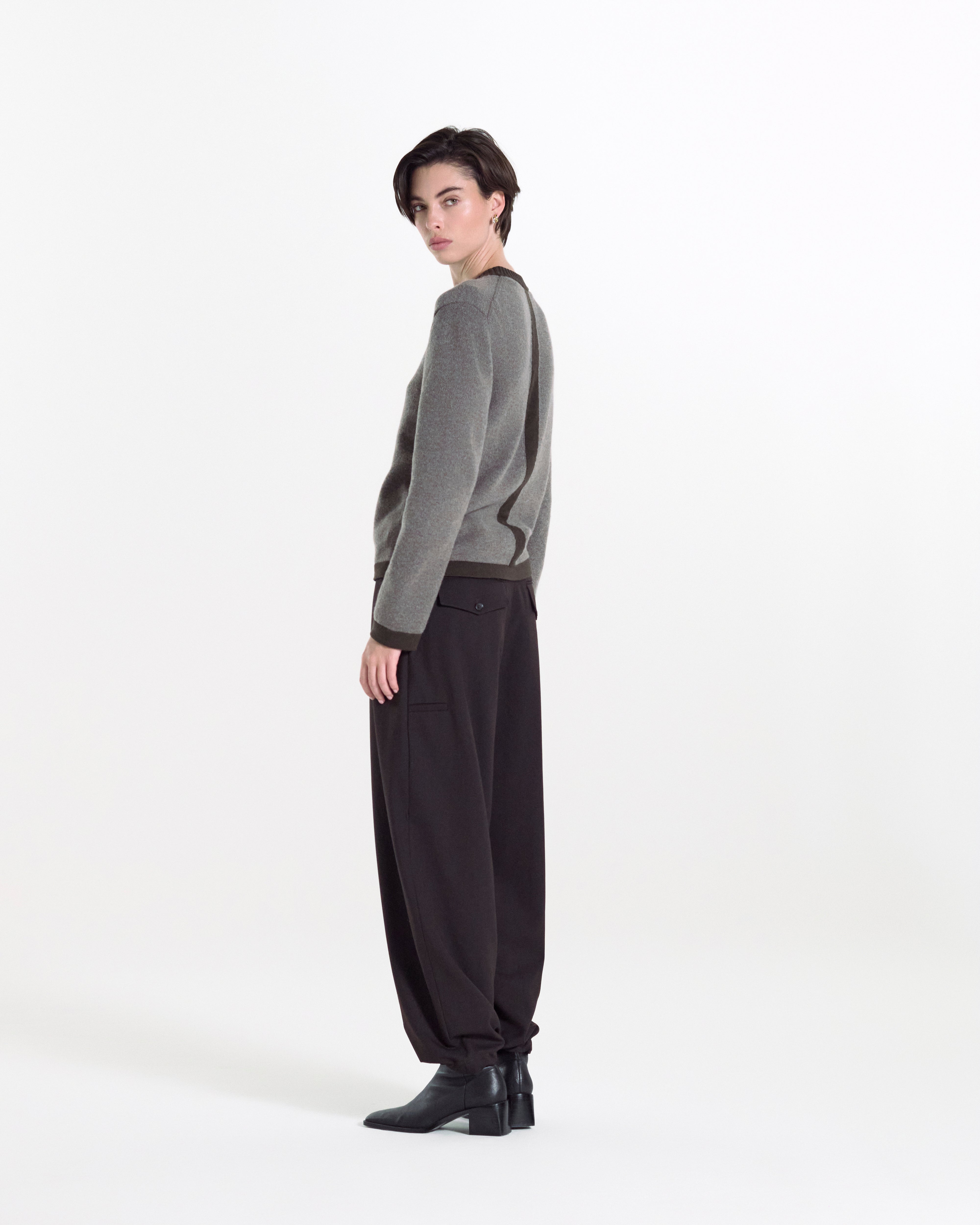 Cashmere Round-neck Jumper
