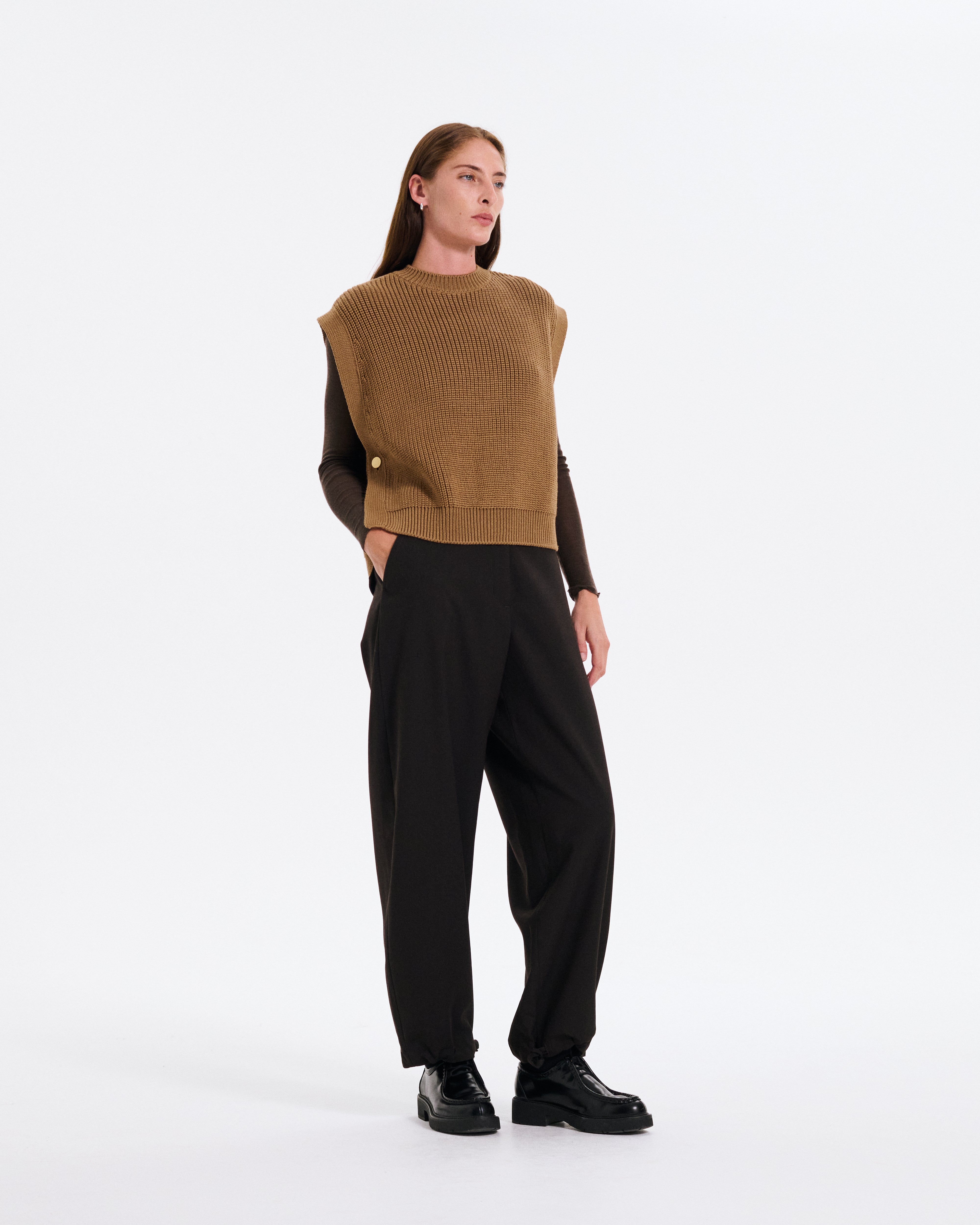 Causeway Short Vest