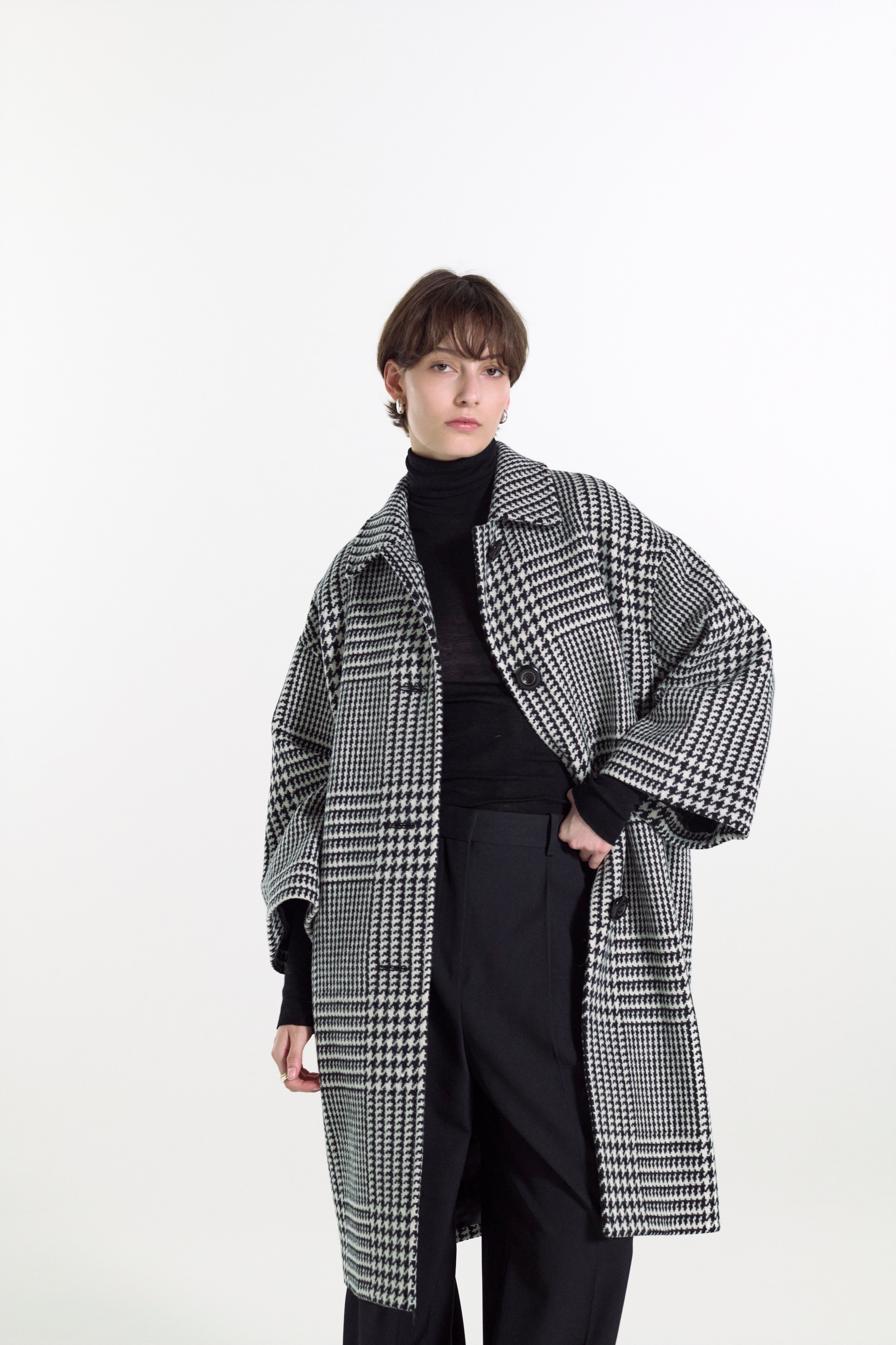 Collin Wool Cropped Sleeve Coat