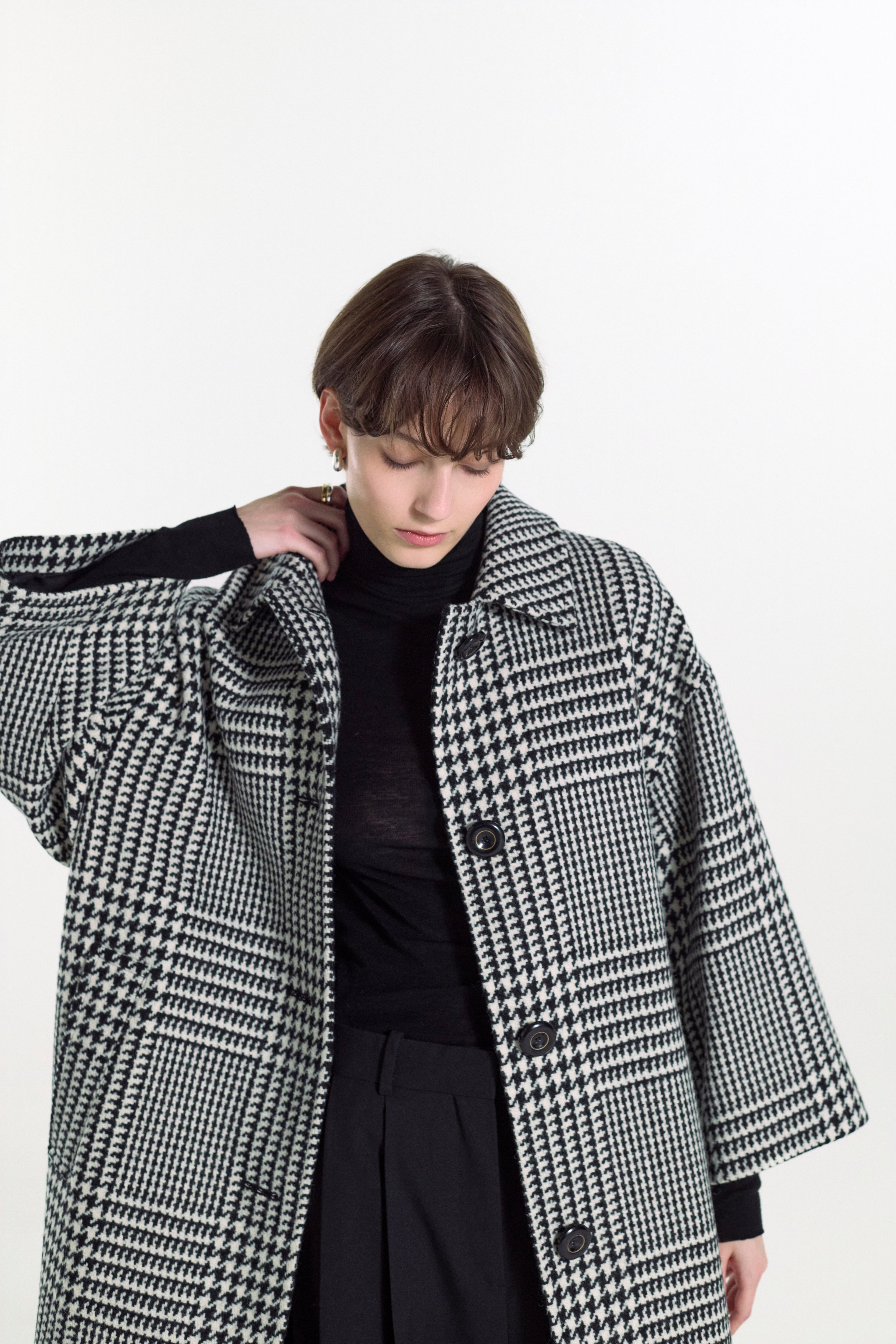Collin Wool Cropped Sleeve Coat