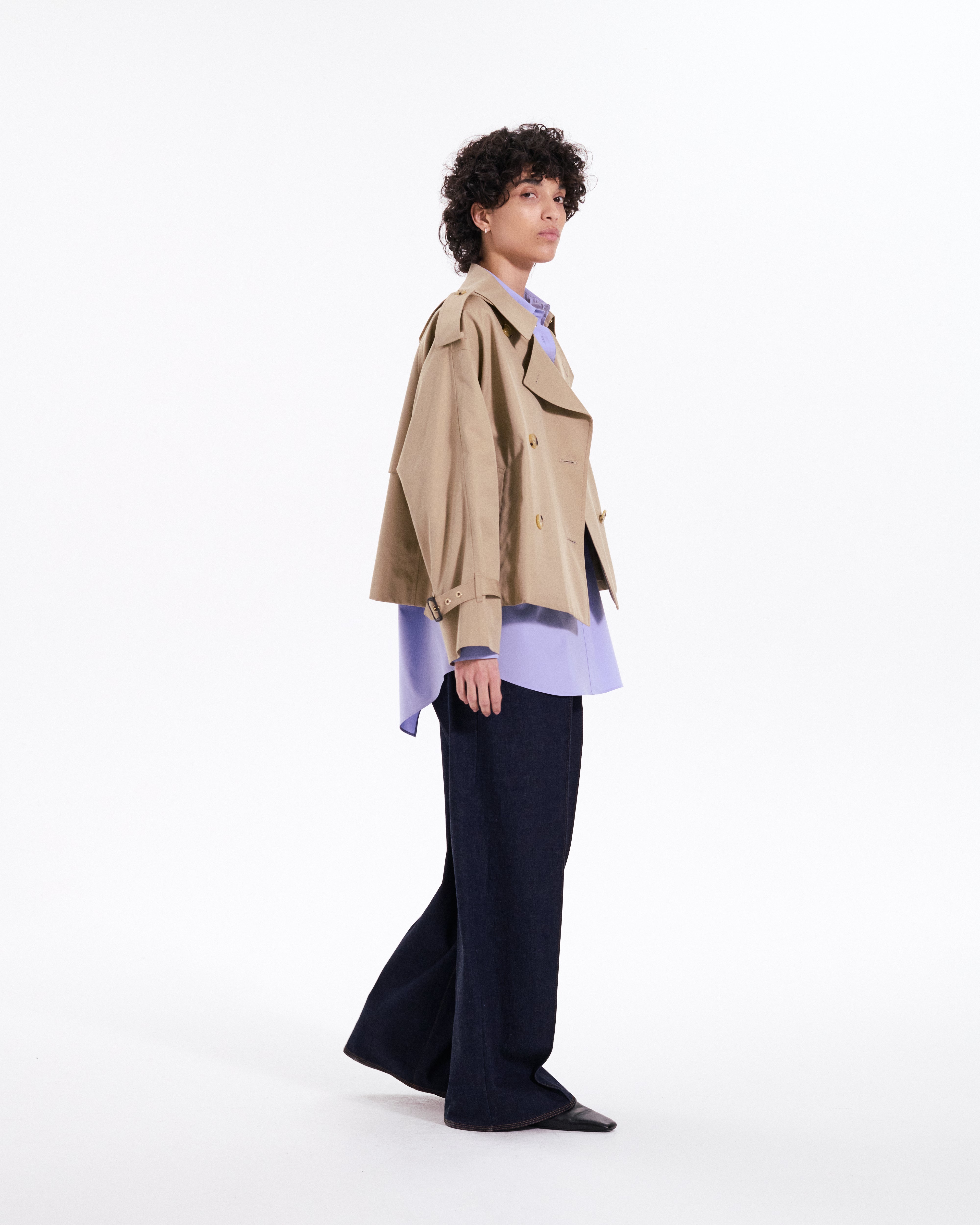 Eyemouth Gabardine Double Breasted Short Trench Coat