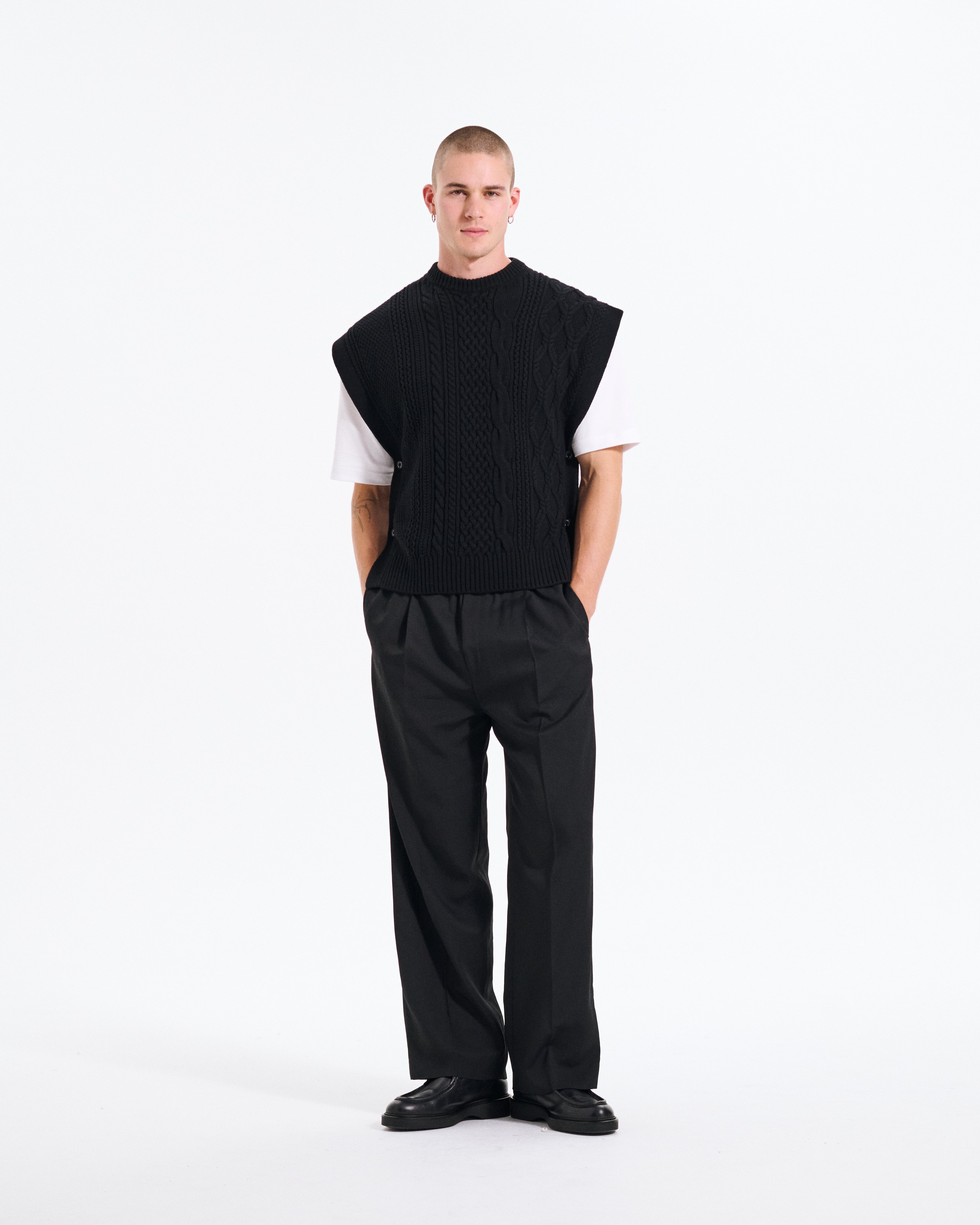Mens Cable Vest – Mackintosh