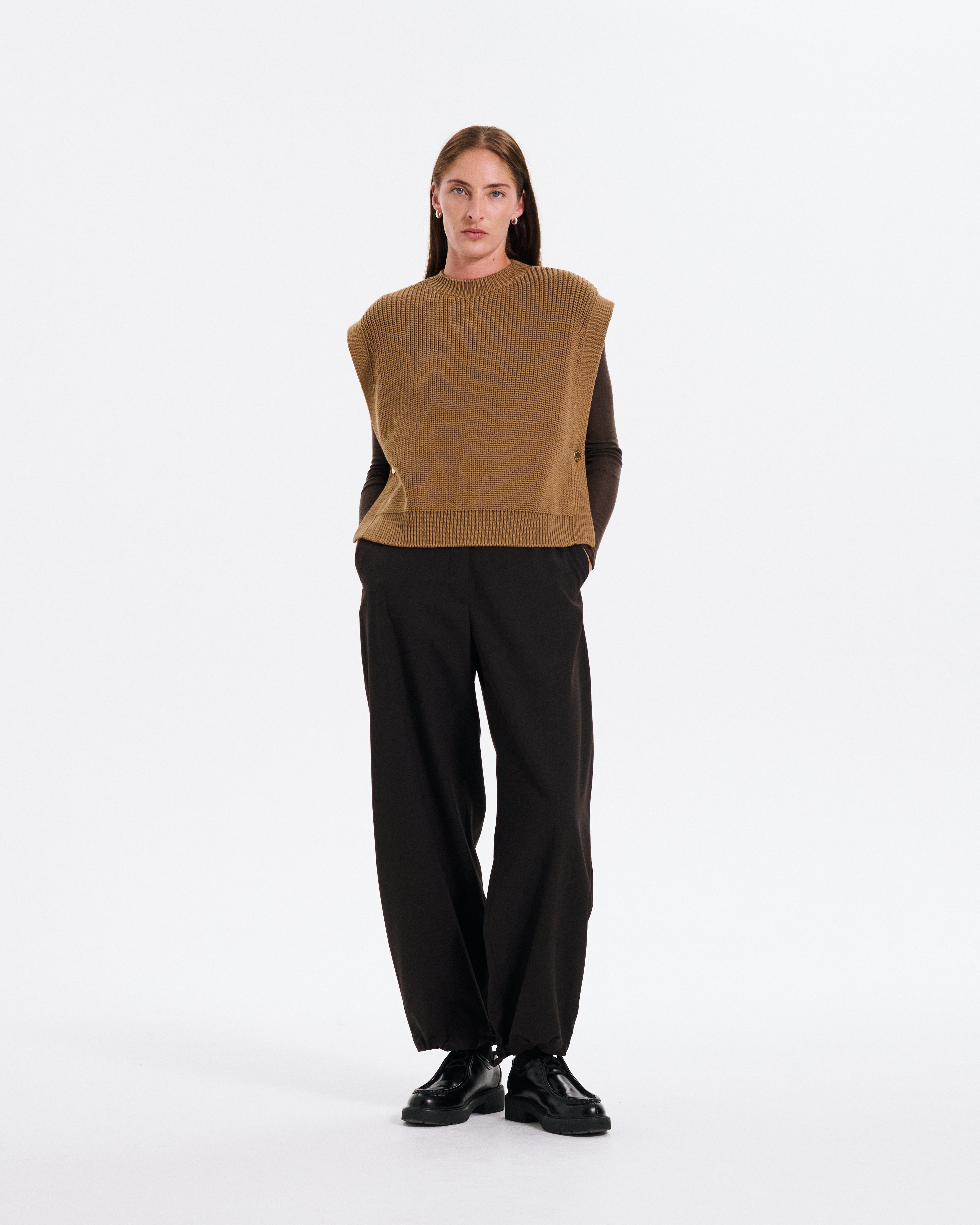 Causeway Short Vest