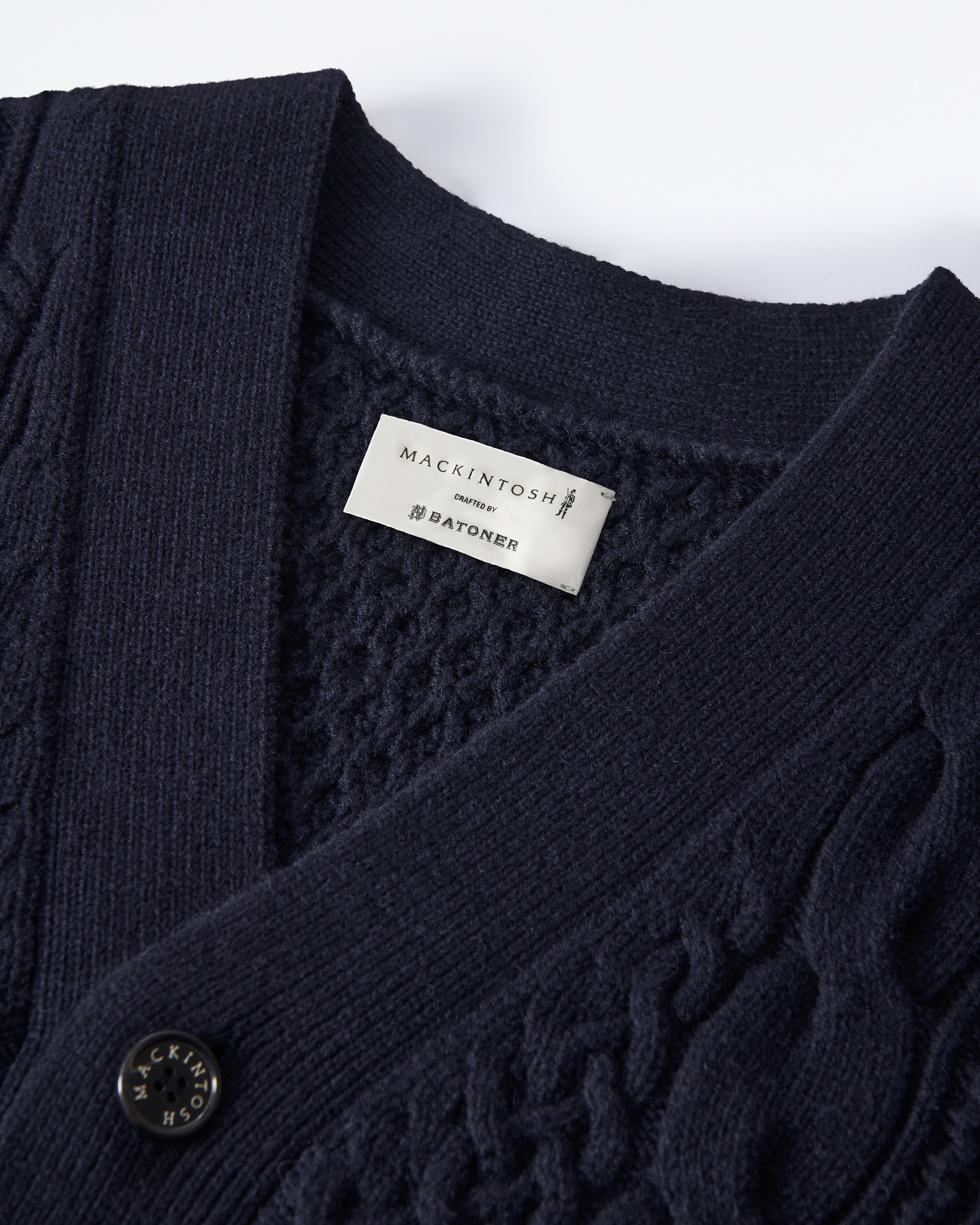 メンズ MACKINTOSH crafted by BATONER ケーブルステッチ カーディガン