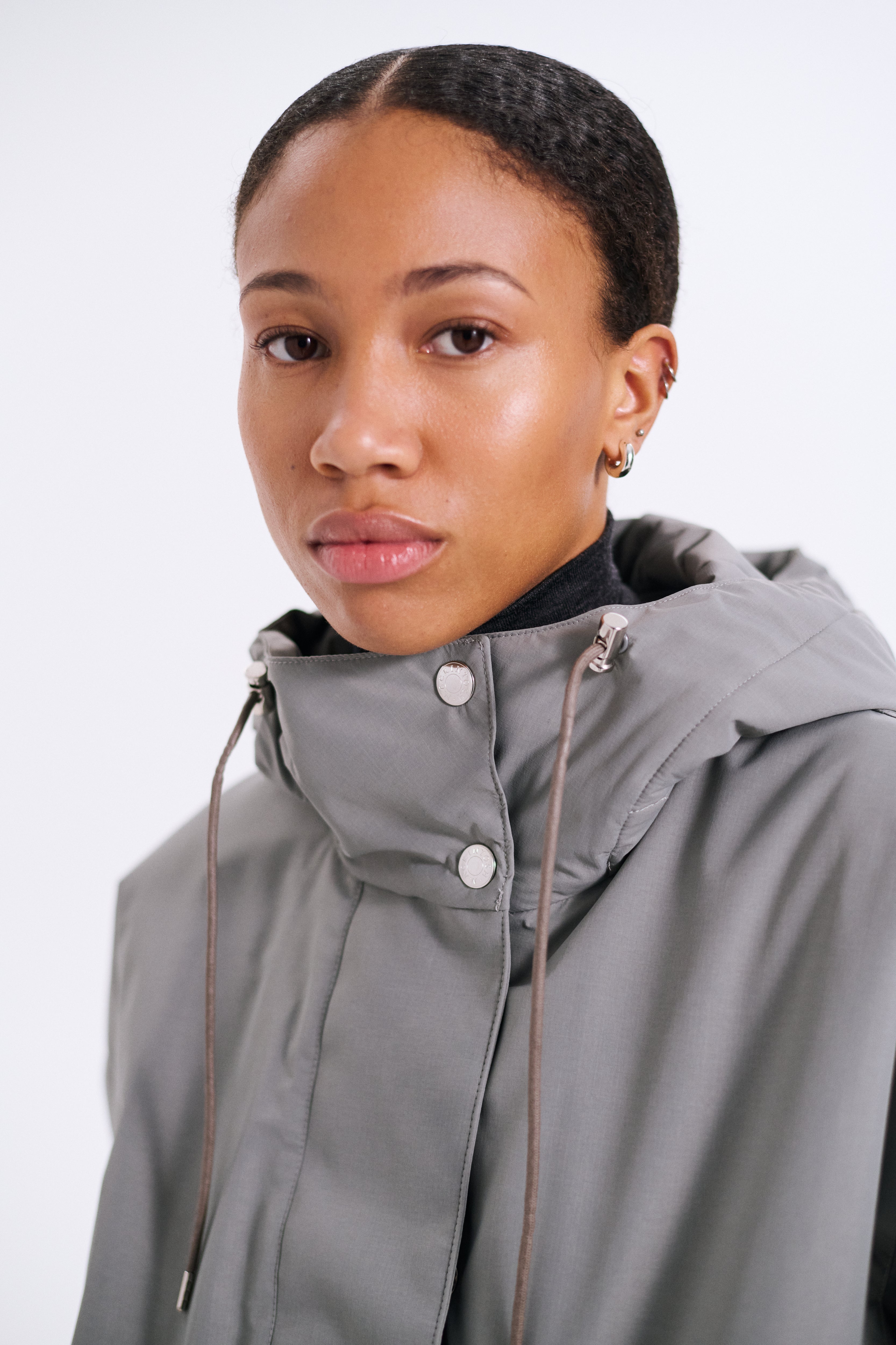 トップス MACKINTOSH EDIT DSM RAINTEC SKYE PARKA ウィメンズ SKYE RAINTEC PARKA - フーデッドパーカー – Mackintosh