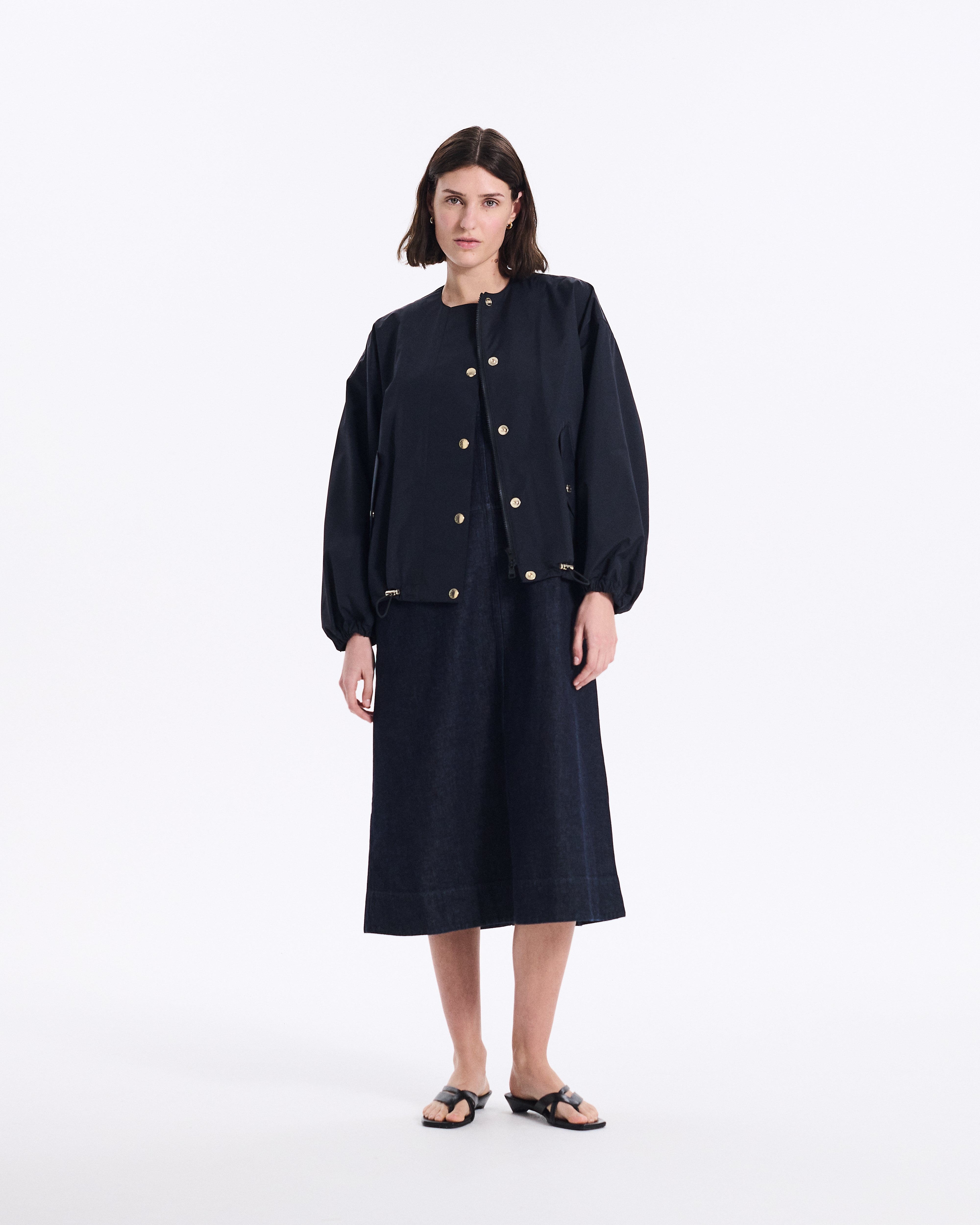 ウィメンズ ウェザーテック スカイ ノーカラーショートパーカ – Mackintosh