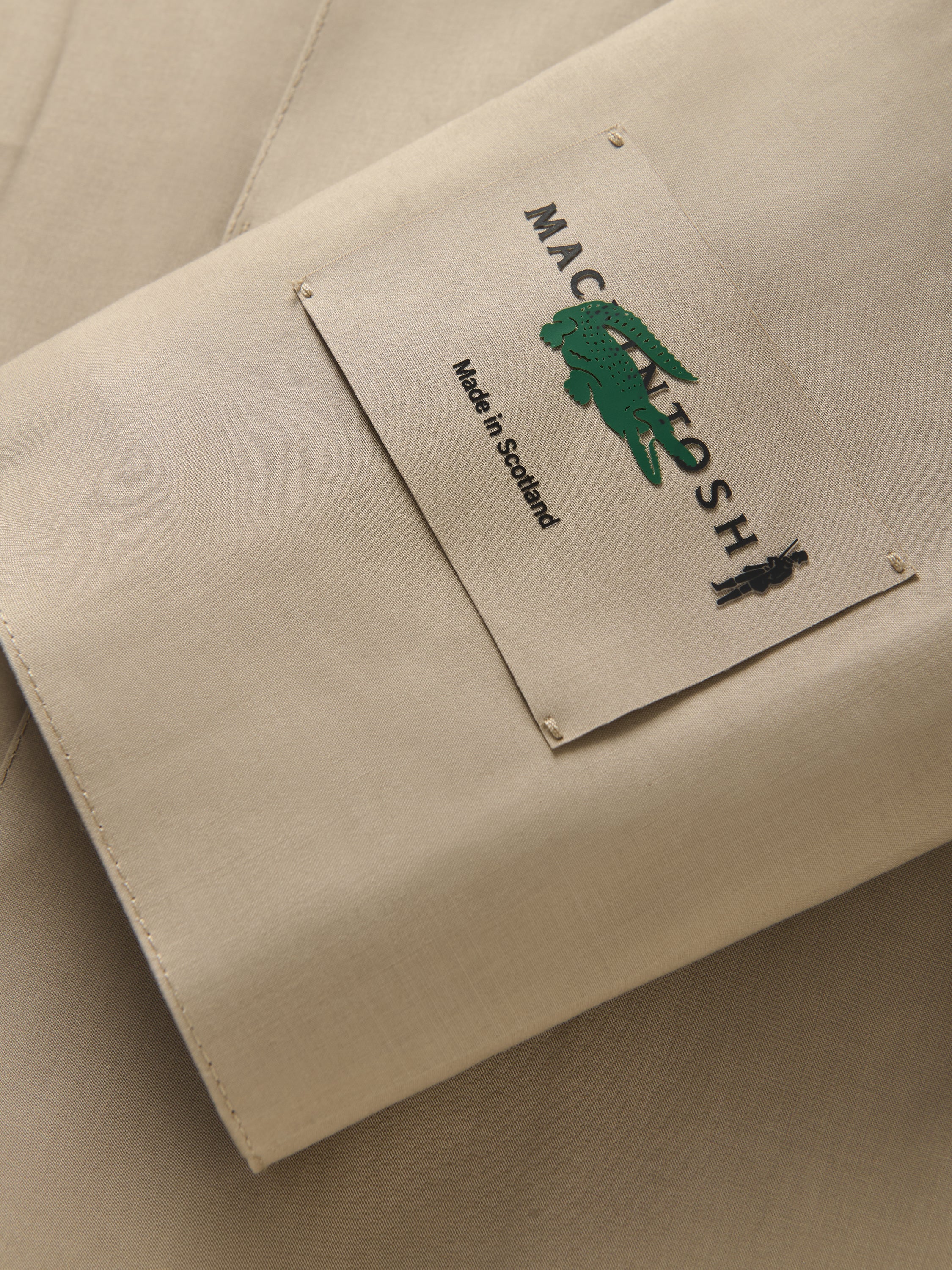 ウィメンズ 防水カーコート| MACKINTOSH x Lacoste – Mackintosh