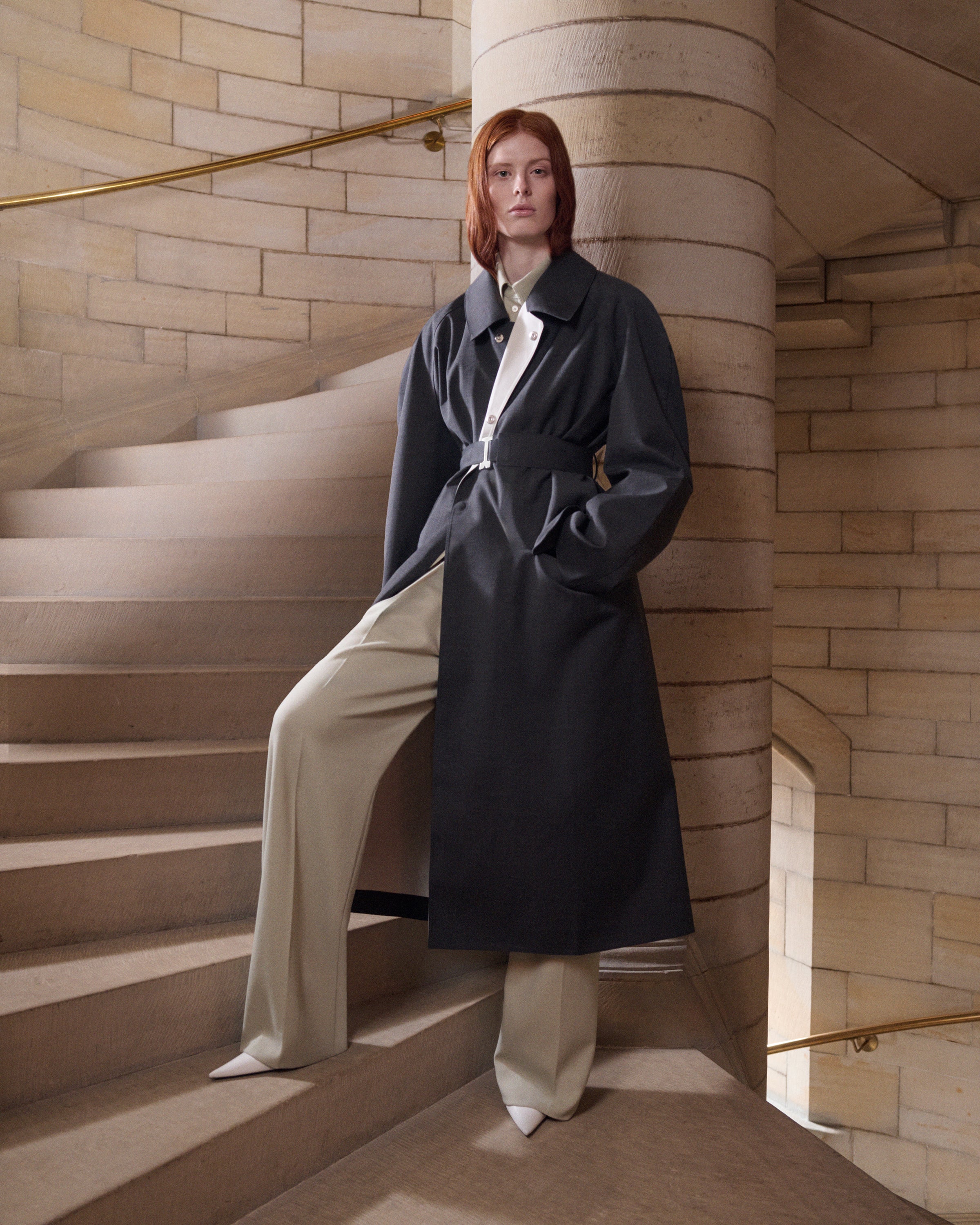 MACKINTOSH 公式 | ハンドメイドのラグジュアリーレインコートと