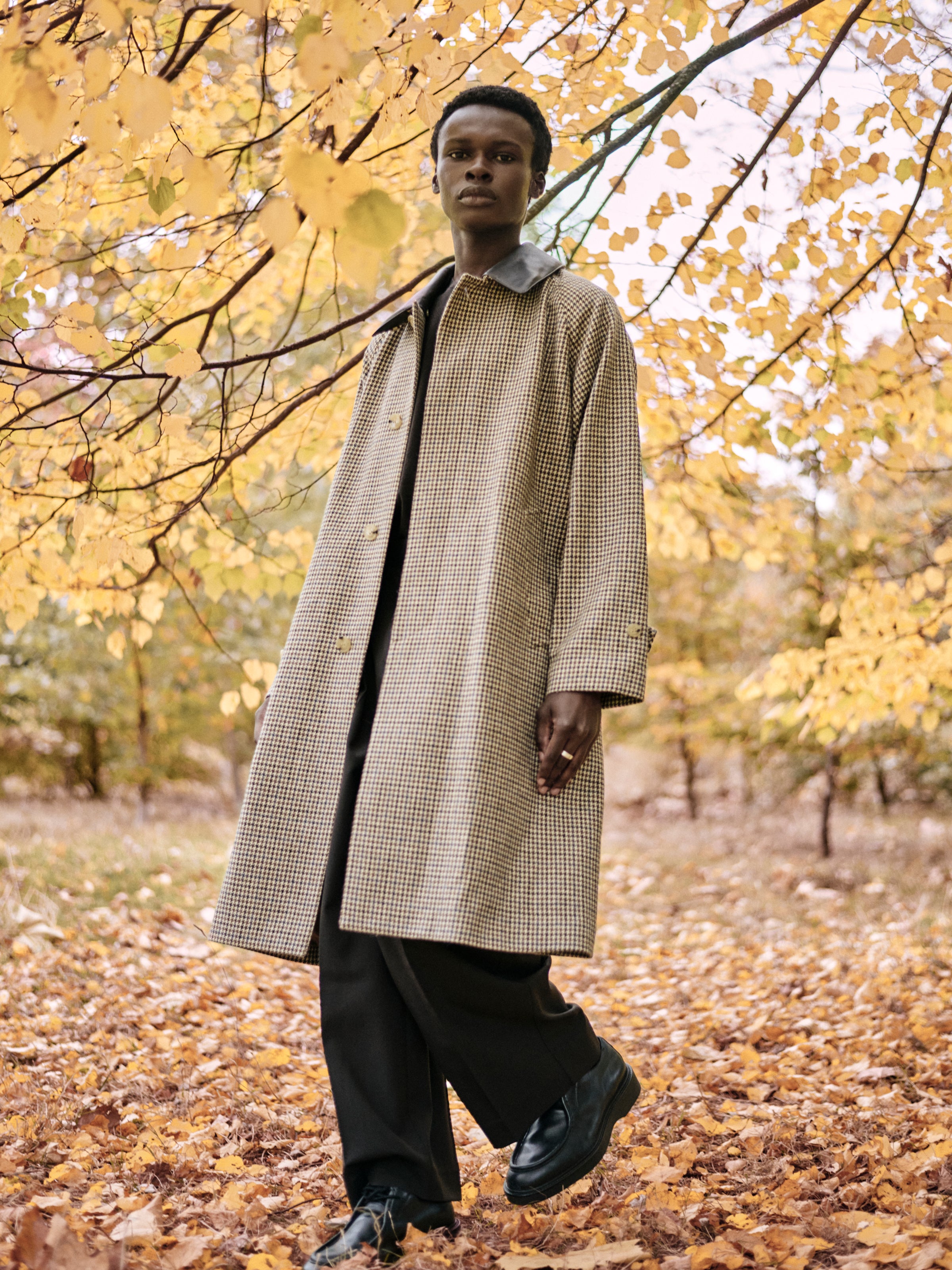 MACKINTOSH 公式 | ハンドメイドのラグジュアリーレインコートと